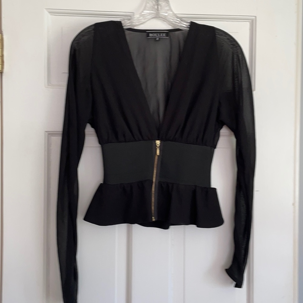 Boulee black top